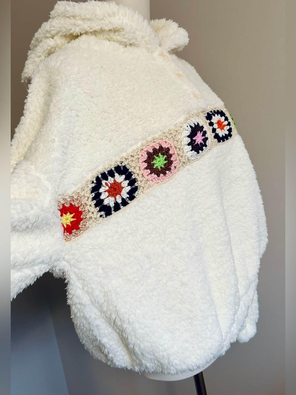 NWT - Cider Fleece Floral Crochet Hoodie - Picture 9 of 12